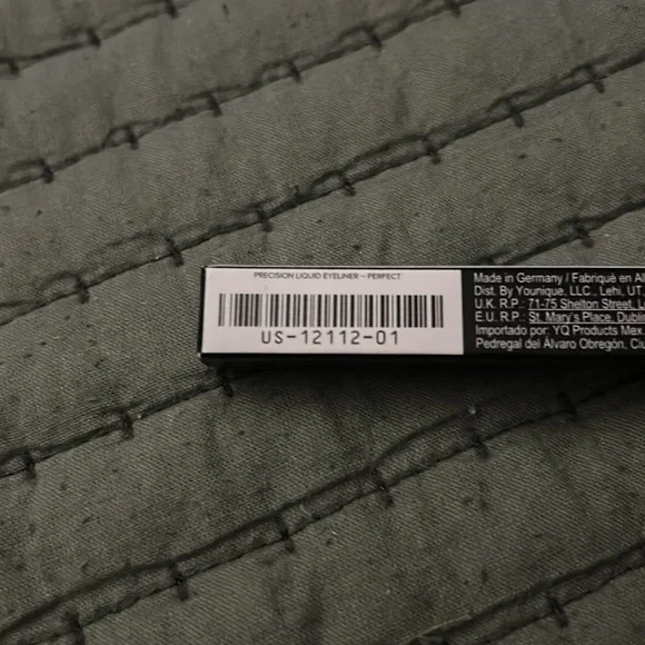 Younique Moonstruck Precision Liquid Eyeliner - Perfect - Picture 5 of 5